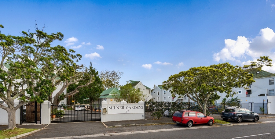 2 Bedroom Property for Sale in Claremont Western Cape